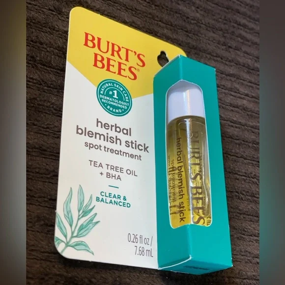 Blemish Control Bundle — Burt's Bees - Picture 15 of 17